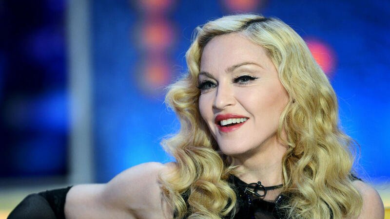 Madonna koronavirusa QALİB GƏLDİ
