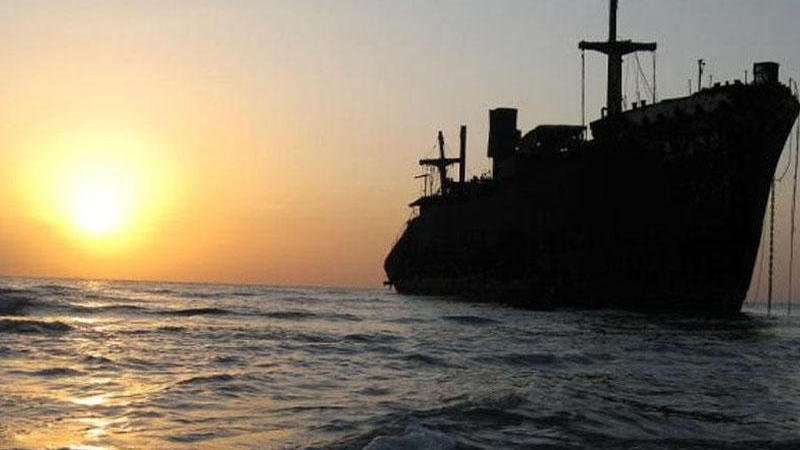 İran ordusu öz gəmisini bombaladı - Onlarla hərbçi öldü - ŞOK HADİSƏ (YENİLƏNDİ)