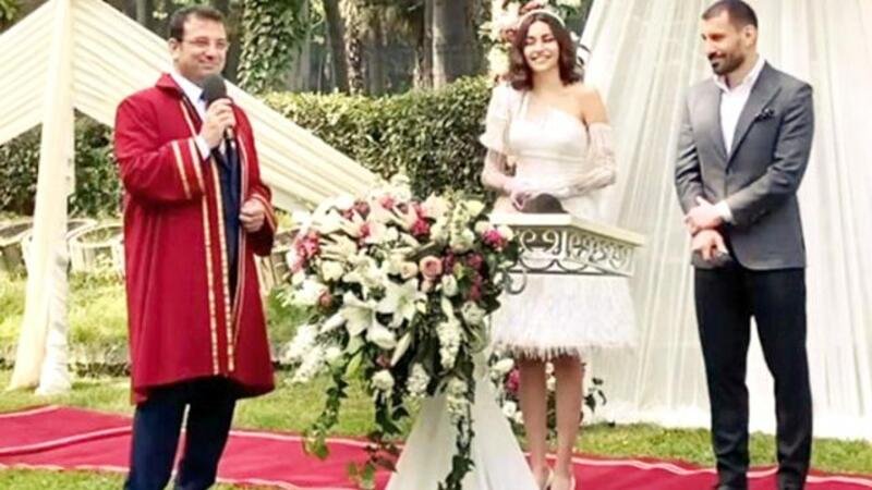 Məşhur futbolçu aktrisa ilə evləndi - FOTO