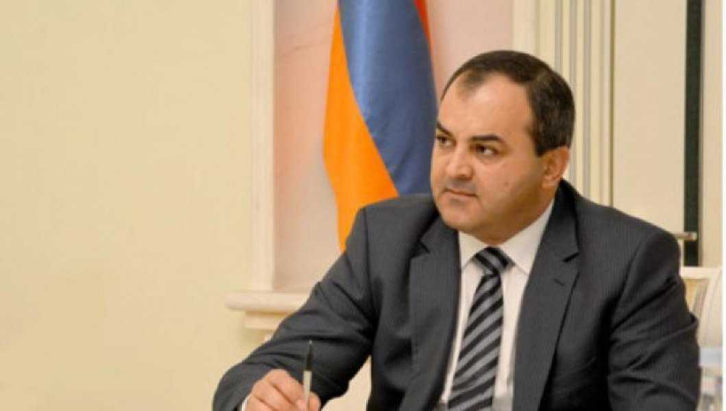 Erməni prokuror Rusiyaya sığındı