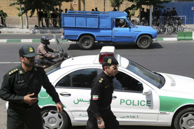 İran polisi etirazçılara atəş açdı, motosiklet qadının üzərindən keçdi - ŞOK GÖRÜNTÜLƏR