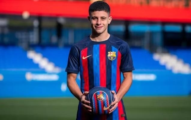 "Barselona" yeni futbolçu transfer etdi, 400 milyon avro qiymət qoydu