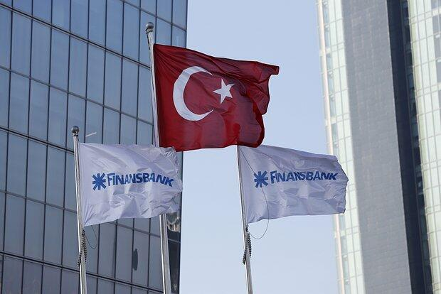 Türkiyə bankları Rusiya bankları ilə işləməkdən imtina edirlər: Nədən  qorxurlar?