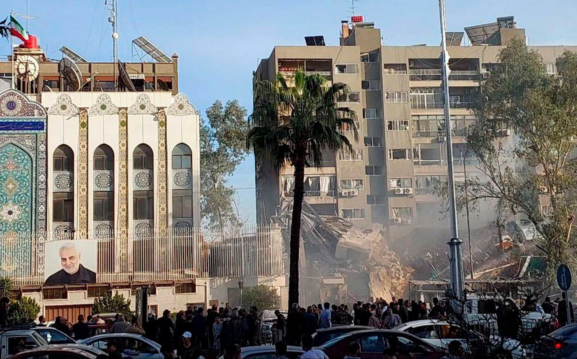 İsrail İran səfirliyinin yaxınlığına raket atdı: 11 nəfər öldü