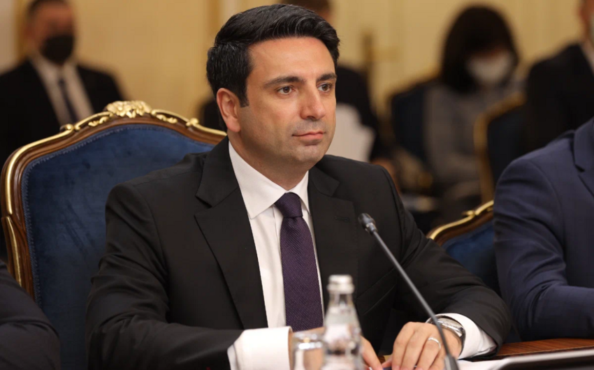 Simonyan: Azərbaycanla Ermənistan arasında sülh müqaviləsi tezliklə imzalanmalıdır